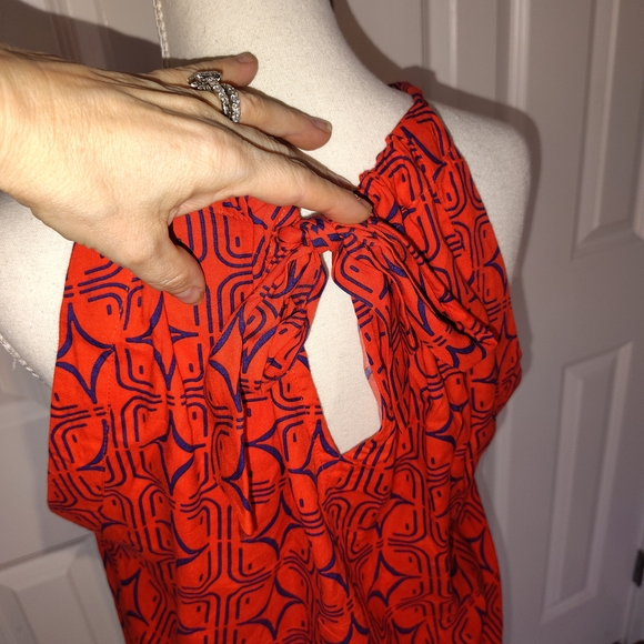 Sleeveless Red Geometric Halter Top Escapada S Like New - Picture 3 of 8